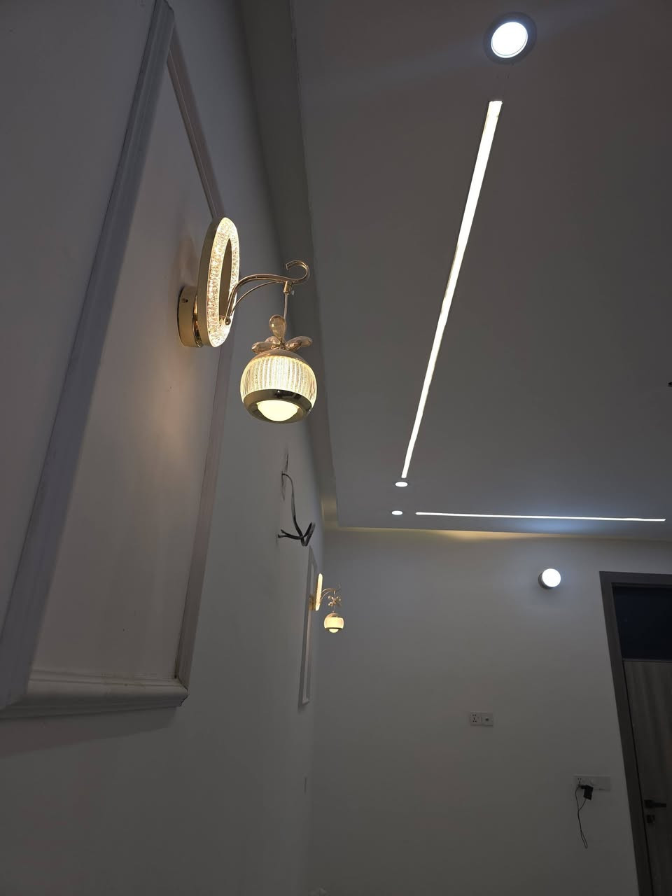 ⭕️دار للبيع بمساحة 130متر طابو زراعي⭕️
✅الموقع بهرز حي الشرطه قرب جامع الشكور
مقابيل حي القادسية ✅
✅بناء جديد درجه اولى ارضية 80×80 مطبخ جدران 90×30✅
✅التفاصيل الطابق الاول استقبال ومطبخ وصاله وحمام وغرفة نوم ✅
✅الطابق الثاني 2غرف نوم وصاله وحمام ✅
✅السعر خاص او الاتصال 👇🏼✅
☎️***********☎️
