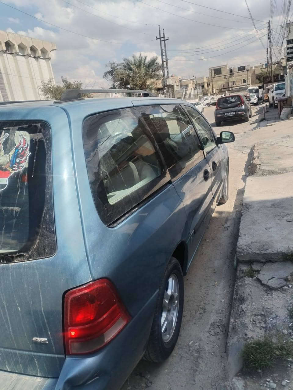 سلام عليكم سياره فورت أمريكي البيع صدر حداديه جديد محرك كير خير من الله تبريد شغال سعرها 75ورقه وبيه مجال هاذ رقم صاحب سياره تواصل وياء على واتساب أو نتصال  ***********
