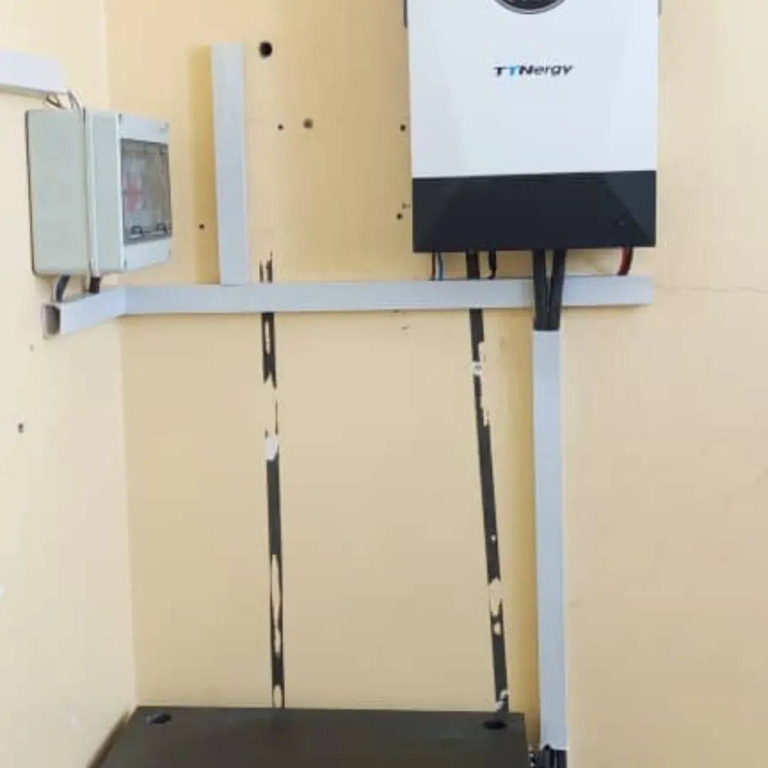 #عرض #خاص على اخر ٥انفيرترات
💯 فوترونك حجم ١٠ ك قدرة ٤٤ امبير ٤٨ فولت💪
🔥صار سعر الانفيرتر ١٠ ك ب٦٥٠ الف بسعر الانفيرتر ل٦ك⚡ 

تريد اسوي منظومه ١٥ امبير أو ٢٠ امبير أو ٢٥ امبير أو ٣٠ أشد هذا الانفيرتر وجهاز مرتاح ماعلي لود 
ومواصفات وجودة عالية وضمان
بغداد القاهره 
ويوجد توصيل لكل العراق 
***********
