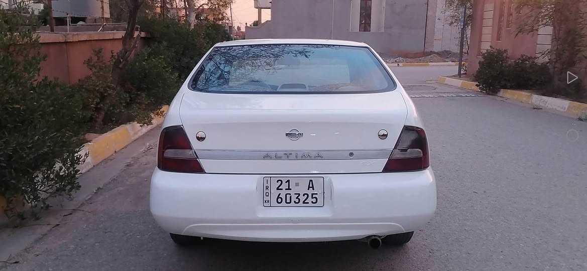 نيسان ئالتيما گير تؤماتيك مؤديل 2000 
شارى كؤية🌹***********🌹***********🌹
رةقةم ئةسلى سليمانى گير و مةكينة بةشةرت
تةبريد لةگةل سويچ قفل مةركةزى كؤنترؤل
جام كارةبايى ئاوينة كارةبايى سوكان پاوةر
تةزجيل شاشة  ناو زةرد فؤرميكا
٤ پستؤن بةنزين زؤر كةم دةخوات
كارةبايى هةموو گيانى ئيش دةكات
زؤر زؤر جوان و توندوتؤلة زؤريش بةهةلمةتة
سةنةوى نويية تاوةكو🌹2029🌹بةناوى خؤمة
غرامة و بةناوكردن بةشةرت 
نرخى / ٤٥گةلا 
ژ.م  / ***********🌹*********** كويسينجاك, أربيل
