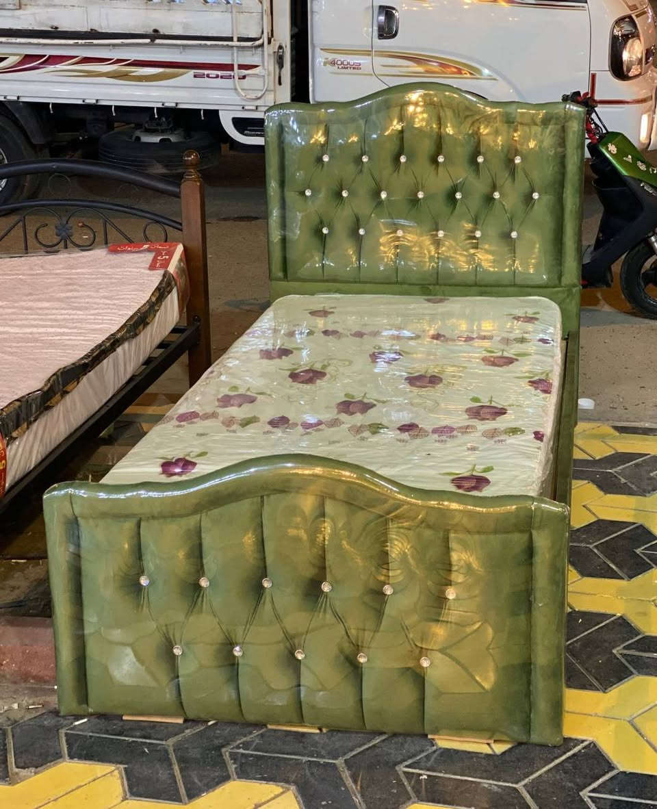 سرير دوشمه عراقي✨
القياسات والأسعار👇
السرير النفر قياس 90 في 190 السعر 140 الف
السرير النفر ونص قياس 120 في 200 السعر 170 الف
السرير النفرين قياس 180 في 200 السعر 245 الف 
متوفر بجميع الالوان


**إذا كنت صاحب هذا الإعلان وتريد حذفه لأي سبب، رجاءا أرسل رسالة إلى الدعم الفني**