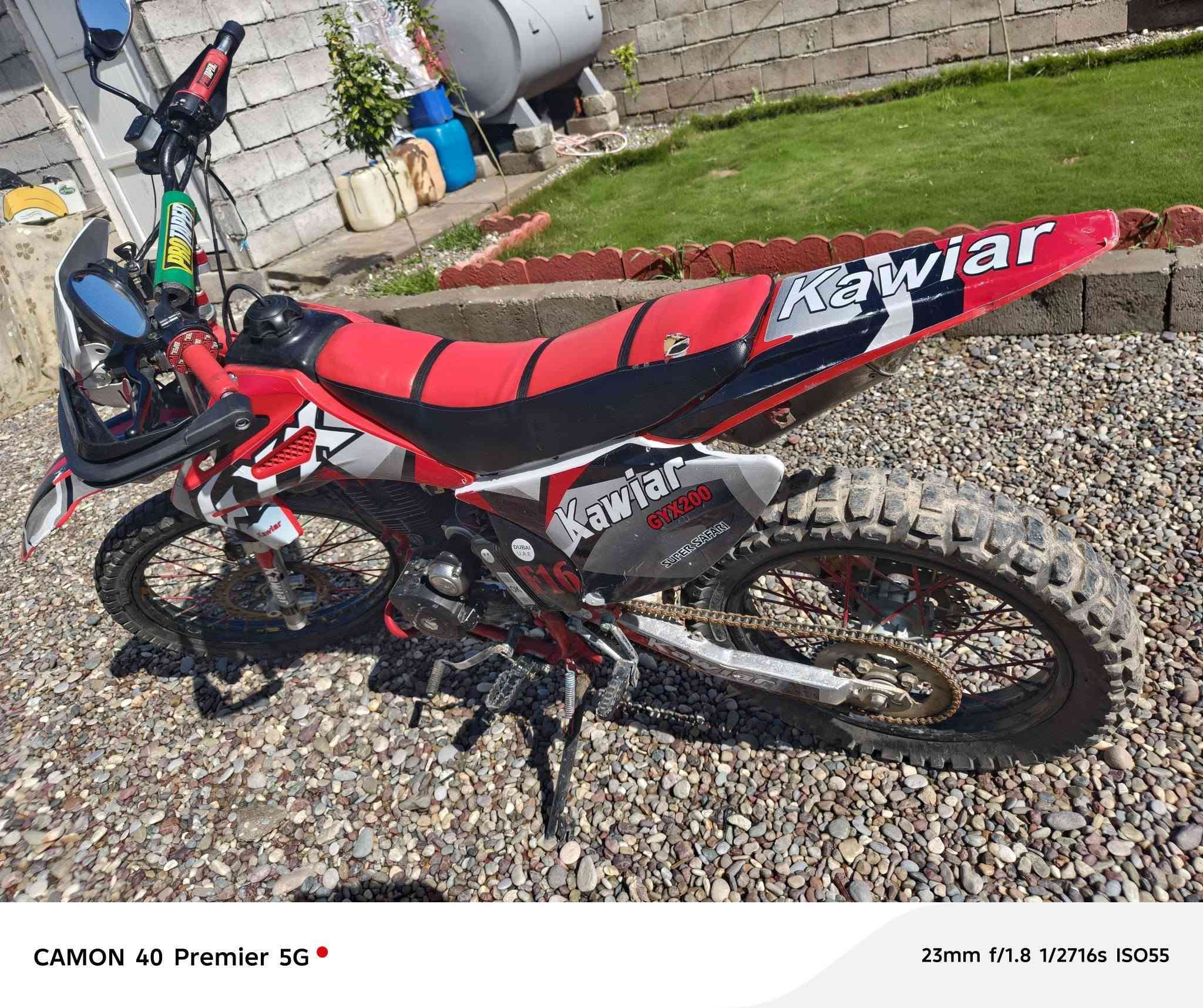 السلام عليكم. دراجه قفاز.موديل 2023
 شركة كاويار. محرك 200.شغال نظيف 
للبيع. السعر. 700 وبي مجال شي قليل
العنوان الشرقاط. ***********
ويرهم مراوس بستوته فقط تكون نظيفه
