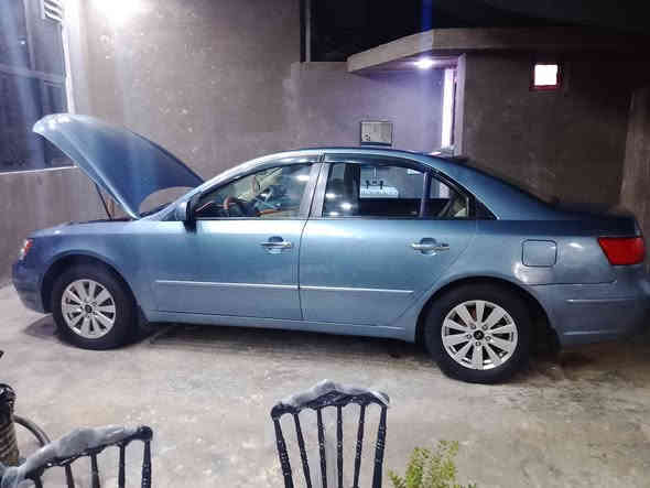 السلام عليكم
سوناتا موديل 2009 امريكي بأسمي تحويل مباشر
حادثها جاملغ وبنيد مبدلات بدون دواخل شرط
بيها رشه بخشم جاملغ امامي ايمن ورشه يم قبق بانزين
داخلها المرغوب
مكينه 2400 لوك 
كير لوك
تبريد وكهربائيات خير من الله
تخم تاير وصدر نضيف
السعر 122 
استفسار ***********
