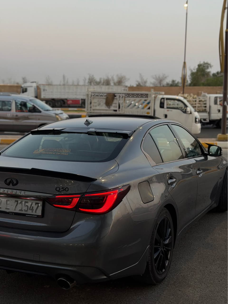 📍 رقم اربيل الجديد وباسمي تحويل ثاني يوم 

Q50 (2020)
▪️ محرك 3.0 V6 Twin Turbo

▪️ دفع خلفي (RWD)

▪️ ممشى 119 ألف ميل

▪️ مواصفات انفنتي المعروفة

▪️ فتحة سقف

▪️ رادارات امامي وأنظمة أمان متطورة

▪️ داخلية جلد أسود فاخر

▪️ تايرات جديدة

▪️ صيانة كاملة وحديثة

▪️شاشة كاربلي

........................................

والسيارة مصروفها جدا طبيعي ( موبلوعة مال بانزين ) صرفها كلش زين وسيارة بالخير علياخذها 

دوس البصمة وين متريد تروح روح بيها 

..............................................

سيارة وارد امريكي كلير 

بس اجتي للعراق بيها جاملغ خلفي صبغ 
وباب السائق والوراه تبديل وكالة لون مطابق

(بدون دواخل بدون ايرباك)

محرك كير كفالة

............................................

البيع فقط 

السعر :: ((133))وبيها مجال للشراي يشلع عيوني ...

العنوان الانبار - الفلوجة 
واتساب *********** الفلوجة, الأنبار
