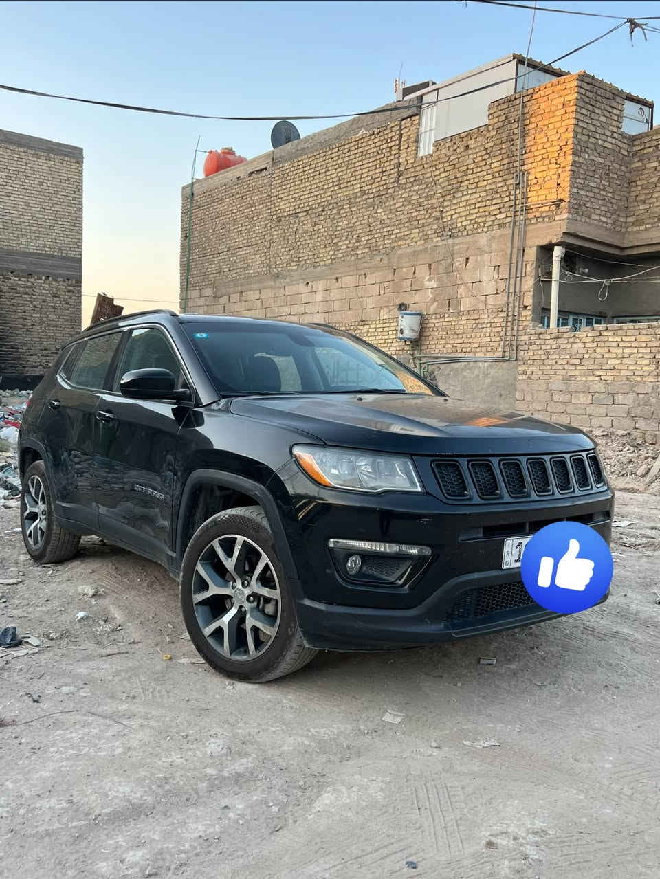 يا الله
بيع او مراوس حسب القناعة 

جيب كومباس 2018 

رقم بغداد انكليزي ابيعك شرط التحويل 

حادث جاملغ وبنيد بنيد نفسه معمر ومصبوغ بدون شواصي وبيها طخه خفيفه بحافة الجاملغ الخلفي تتعدل بارد 

فول مواصفات عدا الفتحه 

رادارات 

بصمه تشغيل وابواب 

كشنات جلد 

شاشه جبيره 

تبريد قطعتين

هاند بريك بصمه 

اوتو هولد 

سياره حلوه وجاهزه وخير من الله حداديه اماميه قبل يومين ذبيتها كامله 

سعرها 110$ وبيها مجال بسيط 

مكاني بابل 

***********
