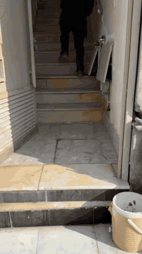 شقة للايجار • ١٥٠م • مقابل مجمع تينا