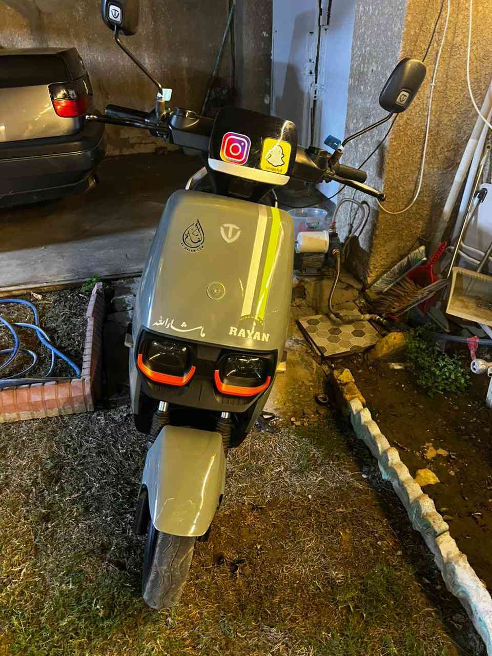 سلام عليكم 
ريان ام عيون صارلها ٣اشهر من مشتريها دراجه جديده 
نضام R
نضام P 
6بطاريات مسطره 
سرعتها 60حقيقي
زنون عالي ناصي 
سعرها 750
بغداد حي العامل 
***********
