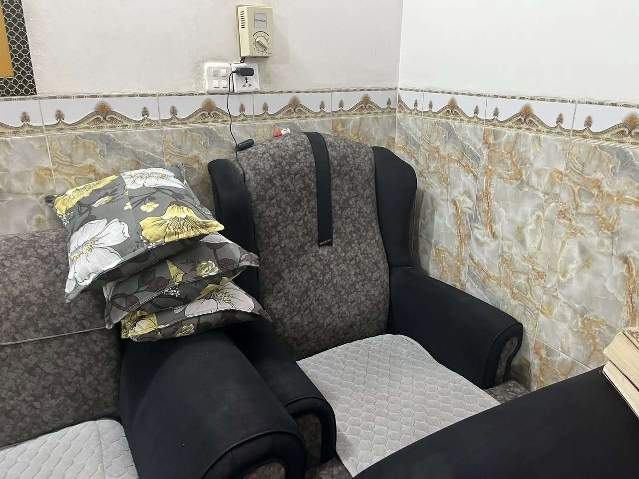 احم للبيع بي ضرر بس واحد منهن رجله مكسوره ١٠ مقاعد ب ٣٢٥وبي مجال


**إذا كنت صاحب هذا الإعلان وتريد حذفه لأي سبب، رجاءا أرسل رسالة إلى الدعم الفني**