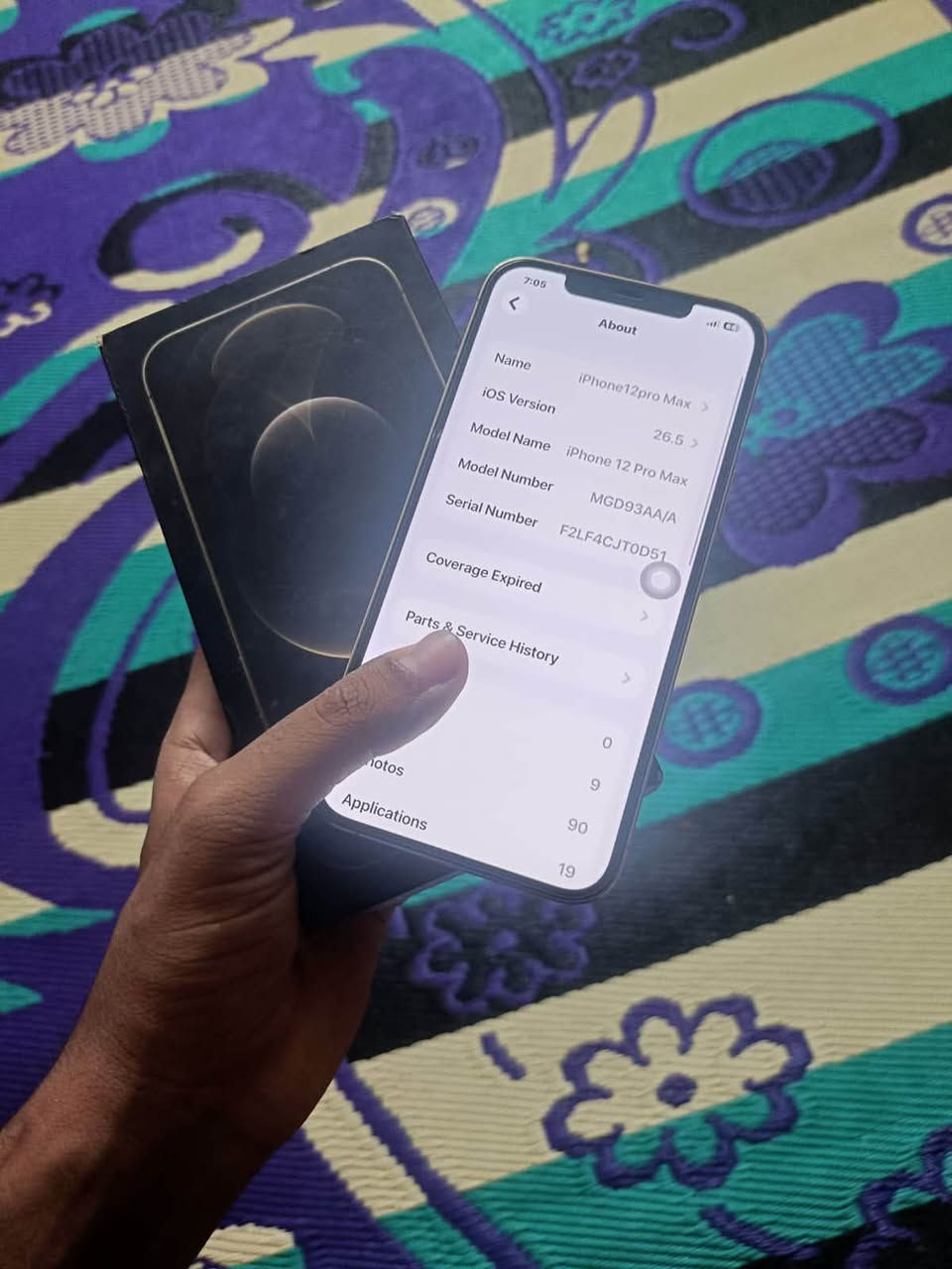 iphone 12 Max 
battery 79 
box ☑️ 
face id ☑️ 
ضريبه 0 
Gold 
وتر بروف
الفريم والضهر زيرو 
كسر كسر الزيرو 
01125262420 
للتواصل المكان المنيب.


**إذا كنت صاحب هذا الإعلان وتريد حذفه لأي سبب، رجاءا أرسل رسالة إلى الدعم الفني**