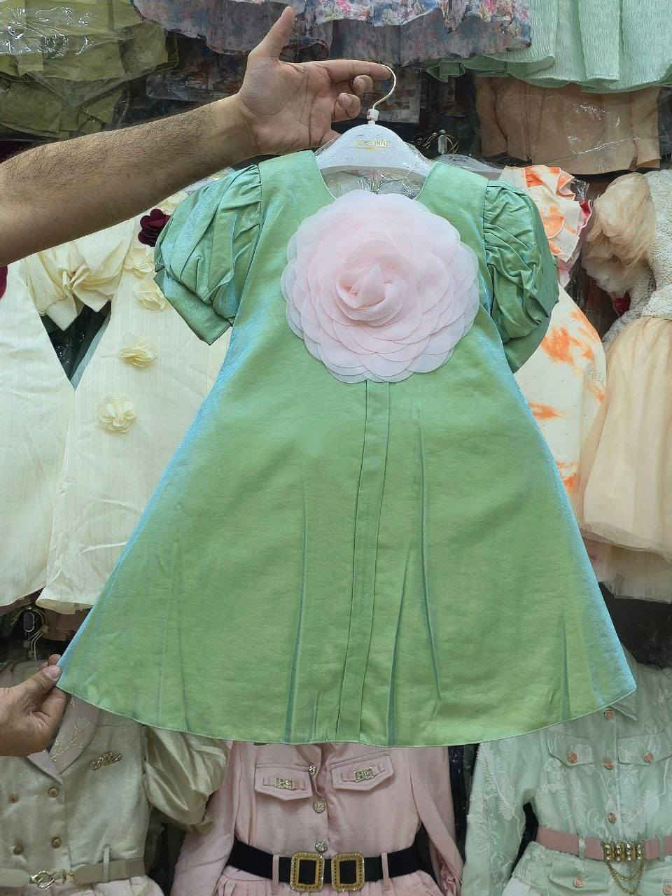 جديد 💃 فستان خامة باردة روعة 💥💥 

الأعمار/ 4-12 سنة 🧚

 

للحجز والاستفسار يرجى مراسلة الصفحة 📩☎️🚙


**إذا كنت صاحب هذا الإعلان وتريد حذفه لأي سبب، رجاءا أرسل رسالة إلى الدعم الفني**