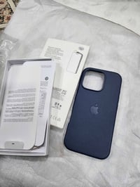 آيفون ١٦ برو • غطاء جلد • نيلي