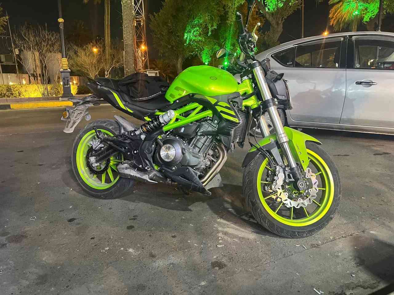 سلام عليكم دراجه بنلي ٣٠٢s للبيع
الاوراق كامله و دراجه مرقمه و لون مميز 
ماشيه فقط الف و ٤٠٠ 
ومكفوله من كل شي 
السعر بل خاص
***********
