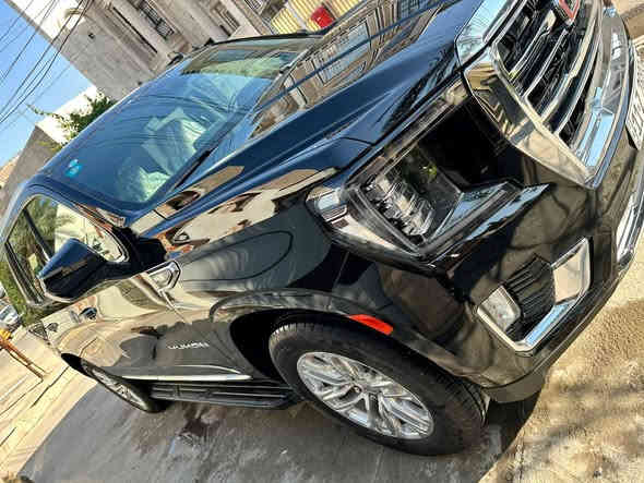 GMC 2024 ,slt 
ضمان المنصور ،ماشية فقط ٦٠٠٠ كم اخت الزيرو ،مغلفة بالكامل ppf ,بدون اي ملاحظة مكفولة من الرقم للرقم، محرك ٥٣٠٠ 
الاتصال /***********
***********
