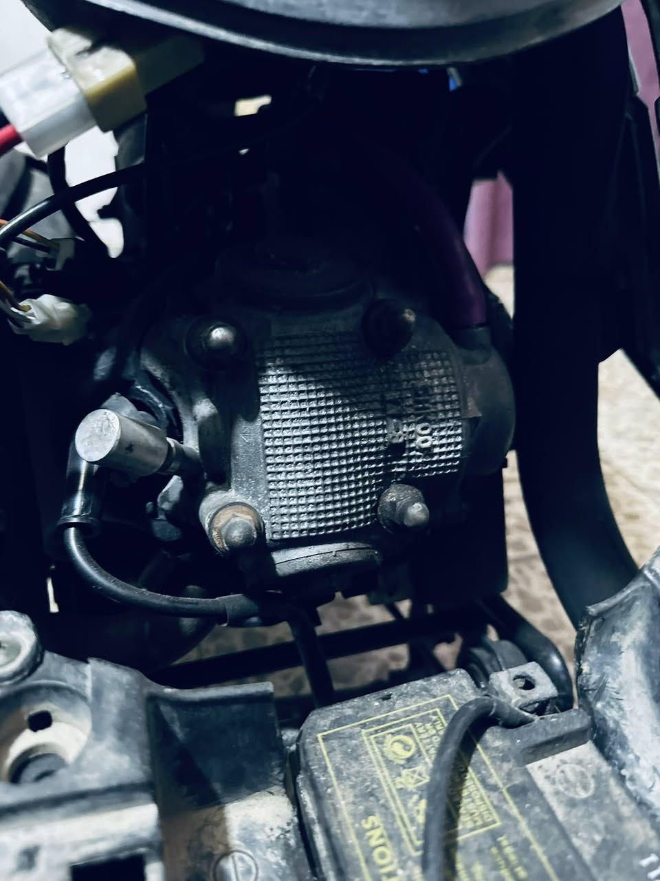 سلام عليكم شباب دراجه ماكس لبيع أوراق  نضافه فوال المكينه ما مفتوح برغي الدرجه مموله المكينه شرط السعر خاص العنون حي الحسين القديم الرقم *********** العمارة
