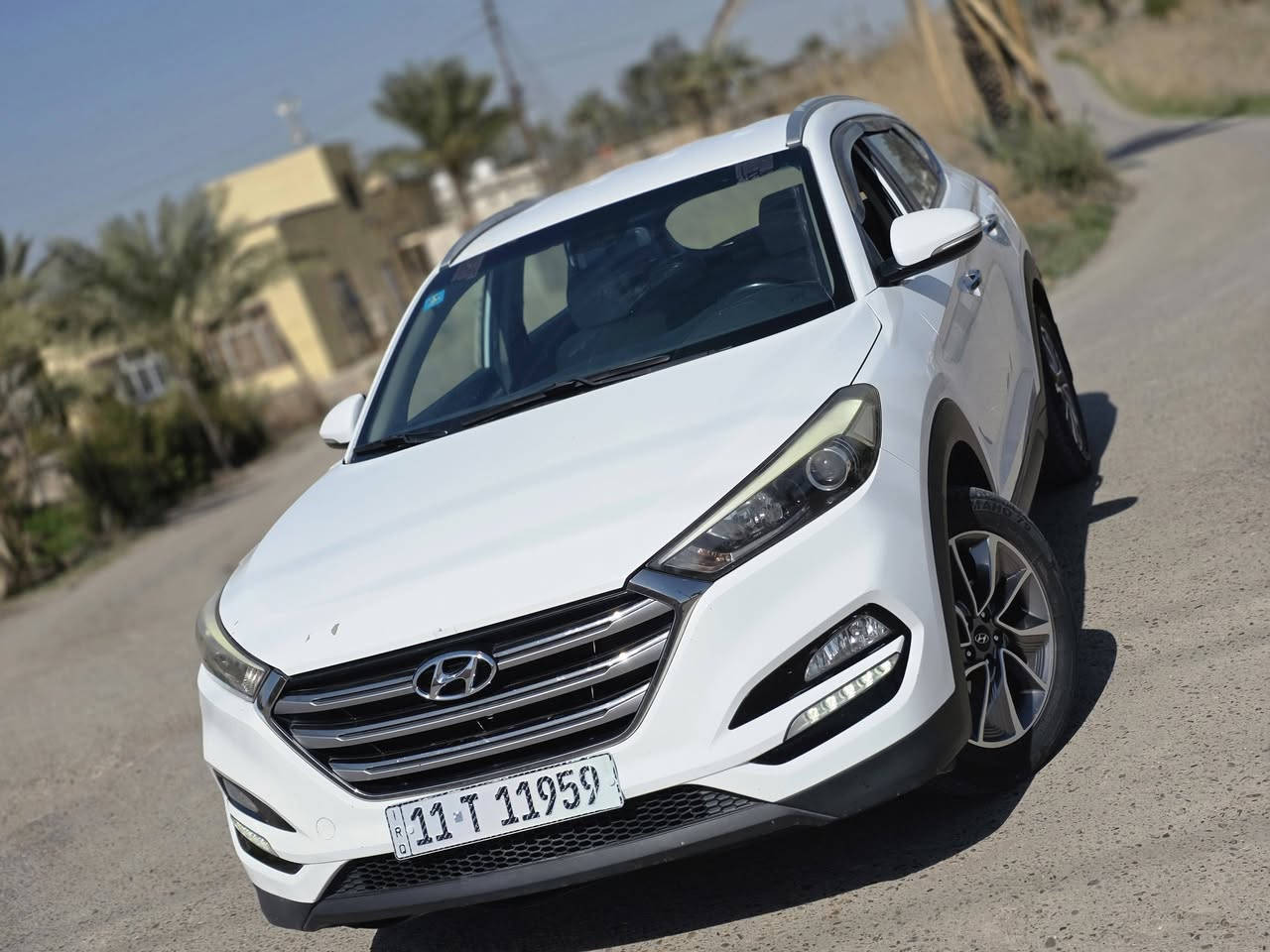 توسان2018خليجي شركة الكاصد رقم بغداد الجديد بسمي موصفات السيارة نص فول شاير مري تحكم سترين حساس امامي حساس خلفي داخل صاج مري شفط اشاشة كامرة وباقي الموصفات المعروفة  محرك2000دوش كير ومكينة بلاديات برغي ما مفتوح بيهة السيا،ة مكفوالة من الصبغ والتبديل بيهة بارد بل جنطة كد شبر باقي السيارة كفالة
(((السعر177وبيهة مجال)))
مكان السيارة بغداد المحمودية 
اي ستفسار ***********
