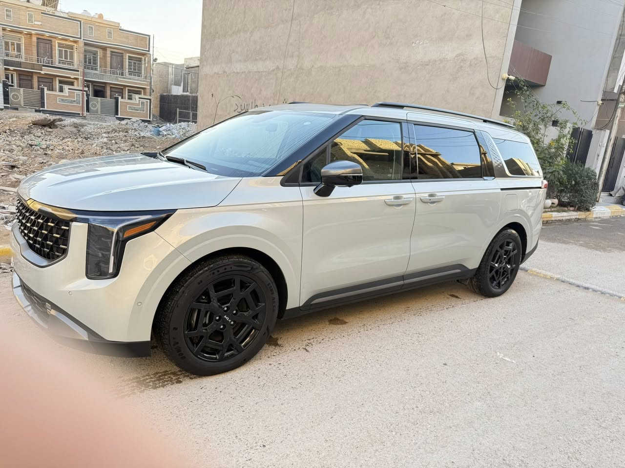 كيا كرنفال 2025 وارد امريكي  فول للأخير زيرو ماشيه 700 كيلو  حجم المكينه 6 سلندربدون ضرر تقرير سيول امطار تعمل وتسير 
سياره بحاله الوكاله بدون رقم بسمي مكان الساره بغداد 
سعر 310 وبيهه مجال ***********
