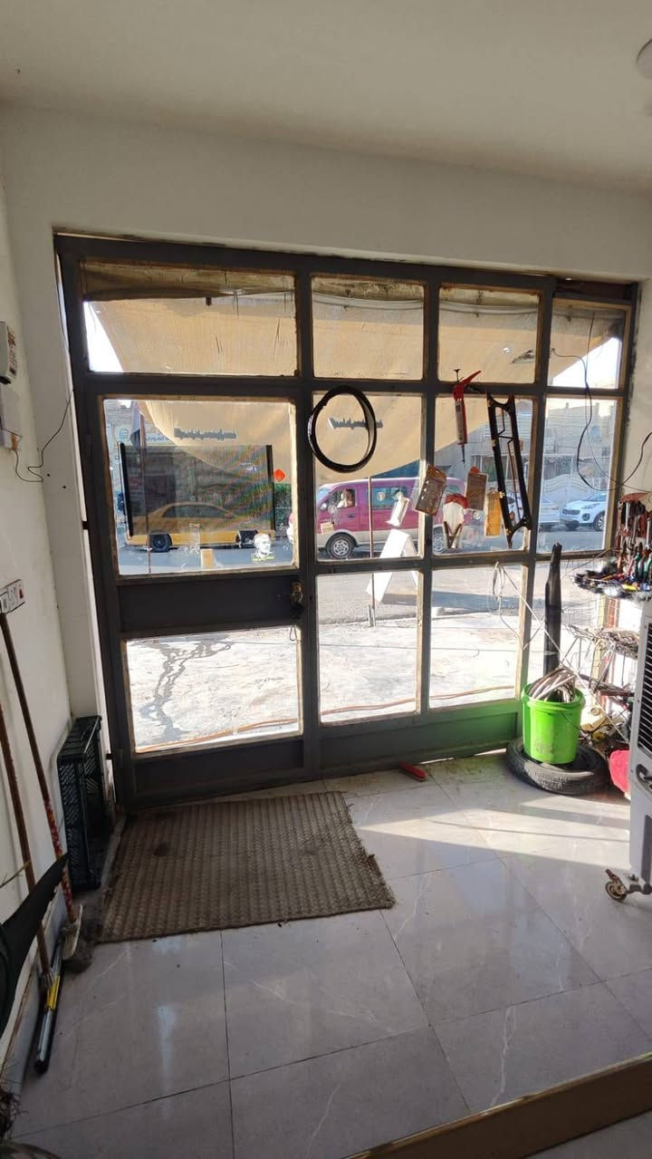 السلام عليكم
جام خانة  محل 
قياس 
الطول 265 
والعرض 290

السعر 600 الف


**إذا كنت صاحب هذا الإعلان وتريد حذفه لأي سبب، رجاءا أرسل رسالة إلى الدعم الفني**