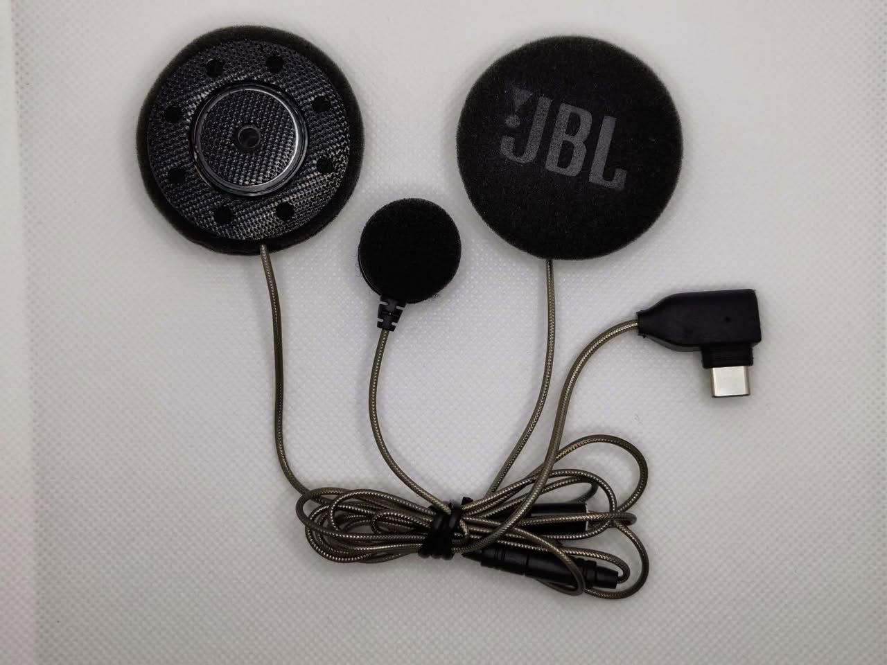 @متابعين 
سماعة لكسن LEXIN G16 
JBL سماعات مدعومة من شركة جي بي ال 
مايك فج ثابت 
منفذ شحن Type-c تايبسي


**إذا كنت صاحب هذا الإعلان وتريد حذفه لأي سبب، رجاءا أرسل رسالة إلى الدعم الفني**