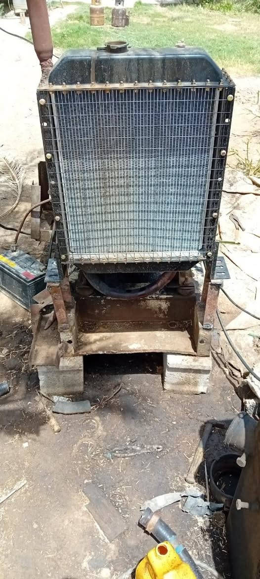 السلام عليكم للبيع مولد بيركنز مكينه لا تنقص ولا تبخر راديتر جديده راس توليد 30kv مولد جاهز من كل النواحد و جاهزز للعمل يولد 120امبير و اقتصادي بل السعر 15$ ورقه كاز مكان واسط العزيزيه للتواصل ***********//
