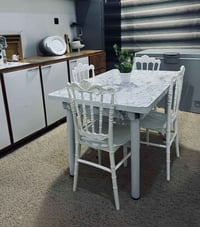 ميز طعام • ٤ كراسي • زين القوس أبو الفضل