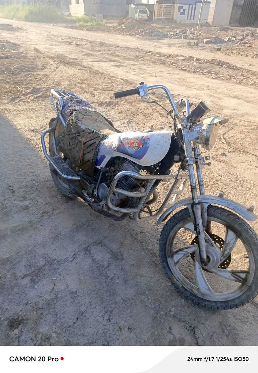 موطور جني لبيع شغال سلف هندر كامل السعر 180 وبي مجال قليل مكان خالص ديالى شراي يتصل على رقم ***********
