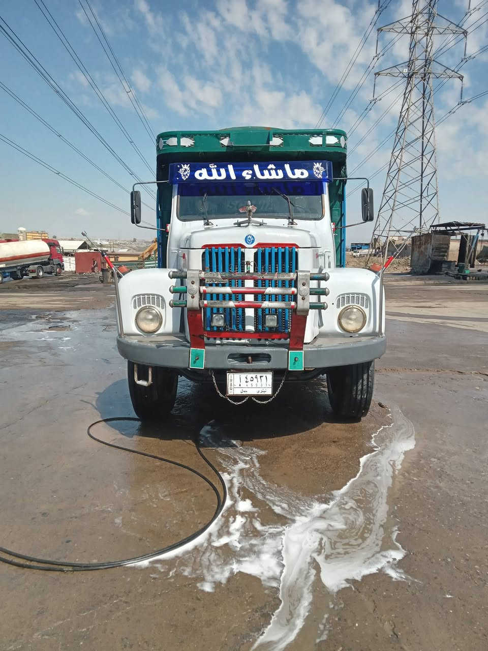 سكاني ١١١ موديل ١٩٧٩
محرك سوبر الكسن وربي 
تايرات جديد رقم نينوى 
***********
***********
