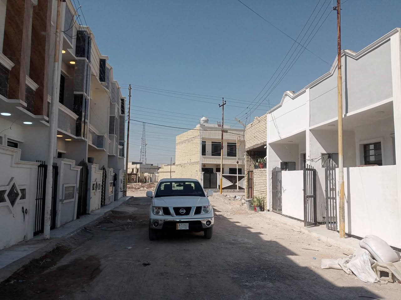 السلام عليكم بيت للبيع 70متر بنا ء طابوك الدوره خط النفط مجمع ذالفقار الرابع السعر 60مليون للاستفسار الاتصال على رقم ***********
