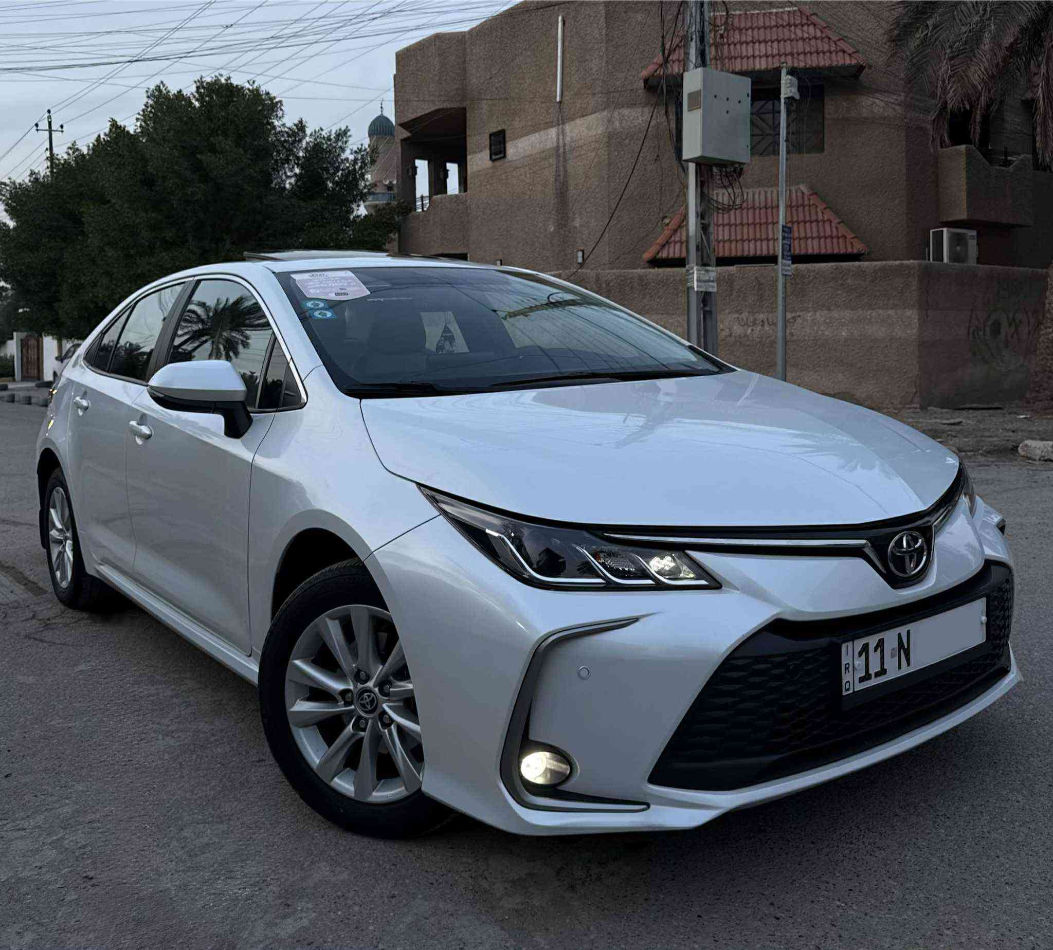 السلام عليكم تويوتا كورلا 2023 خليجي (SAS ساز) ام الضمان
رقم بغداد باسمي 

فول مواصفات 1/1  GLI 

حجم المحرك 1800 بانزين

دخول ذكي بصمة تشغيل بصمة 

فتحة سقف سلايت  

دشبول ديجيتل  

تبريد قطعتين 

كشاف لايت لد 

مرآة داخلية عاكسة 

حساس امامي خلفي 

مري شفط

اشاير مري 

تبريد شاشة 

دخل ابيض 

لايت اوتو يصعد وينزل

جام 4 اوتو 

شاشة اصلية ابل كار بلي 

فول واحد ع واحد لسيارة ع ايد وحدة من الزيرو لحد الان 

مكفولة كفالة عامة بيها بس بارد بل جاملغ امامي 4 اصابع ماشية 48 الف كيلو متر هزه جديدة رقم جديد 

السعر :  💸 183 💵 وبيها مجال بسيط 

ملاحظة : السيارة رقم بغداد لتقارنها بل اربيل سعر ل2024 بشركة ساز زيرو ب32 مليون تطلع ب210 

مكان السيارة بغداد البنوك للاستفسار : ***********
