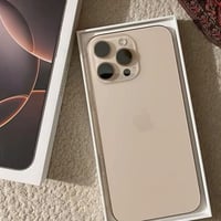 آيفون ١٦ برو ماكس • ٢٥٦ • بطارية ٩٢