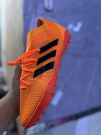 مقاس ٤٢-٤٣ • أصلي • فيتنامي