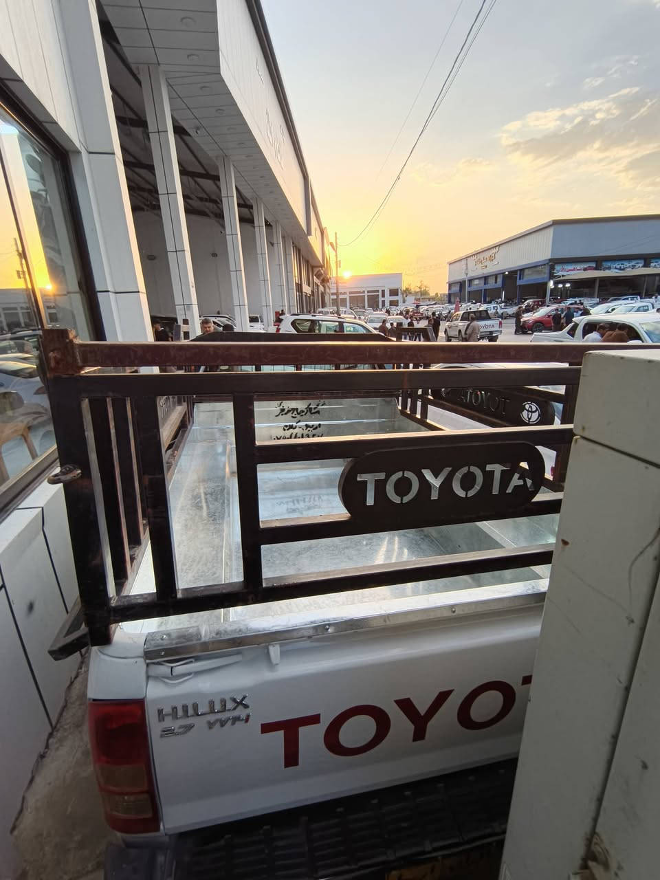TOYOTA HILUX 2008 
پیکەب مەرزیە تاک
جام کارەبا 
ئاوێنە کارەبا 
ڕەقەم کەون هەولێر 
سەنەوی 2018
حیزام سبوخ
بۆ زانینی نرخ پەیوەندی بکە بە 
***********

