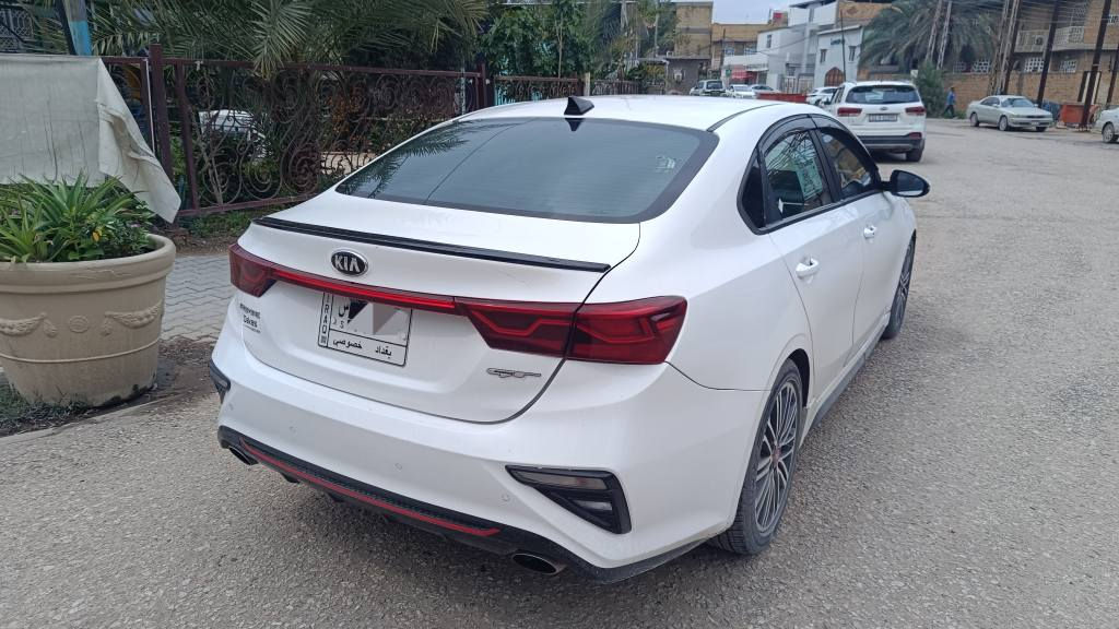 فورتي مديل 2021 رقم بغداد معوقين وكاله شوكت مايعجبك سنويه لغايه 28 سياره ماشيه 55
فول مواصفات 1/1 ،،فتحه سلايت شغاله ،تبريد
 قطعتين ثلج،سياره مواصفات جي تي لاين معروفه
مصبوغه احزام بيه طخات بسيطه ،،سياره جاهزه
مكينه كير تبريد حداديه كلهن على شرط 
السعر 115 ورقه بيع أو مراوس حسب القناعه رقمي استفسار أكثر *********** النجف, العراق
