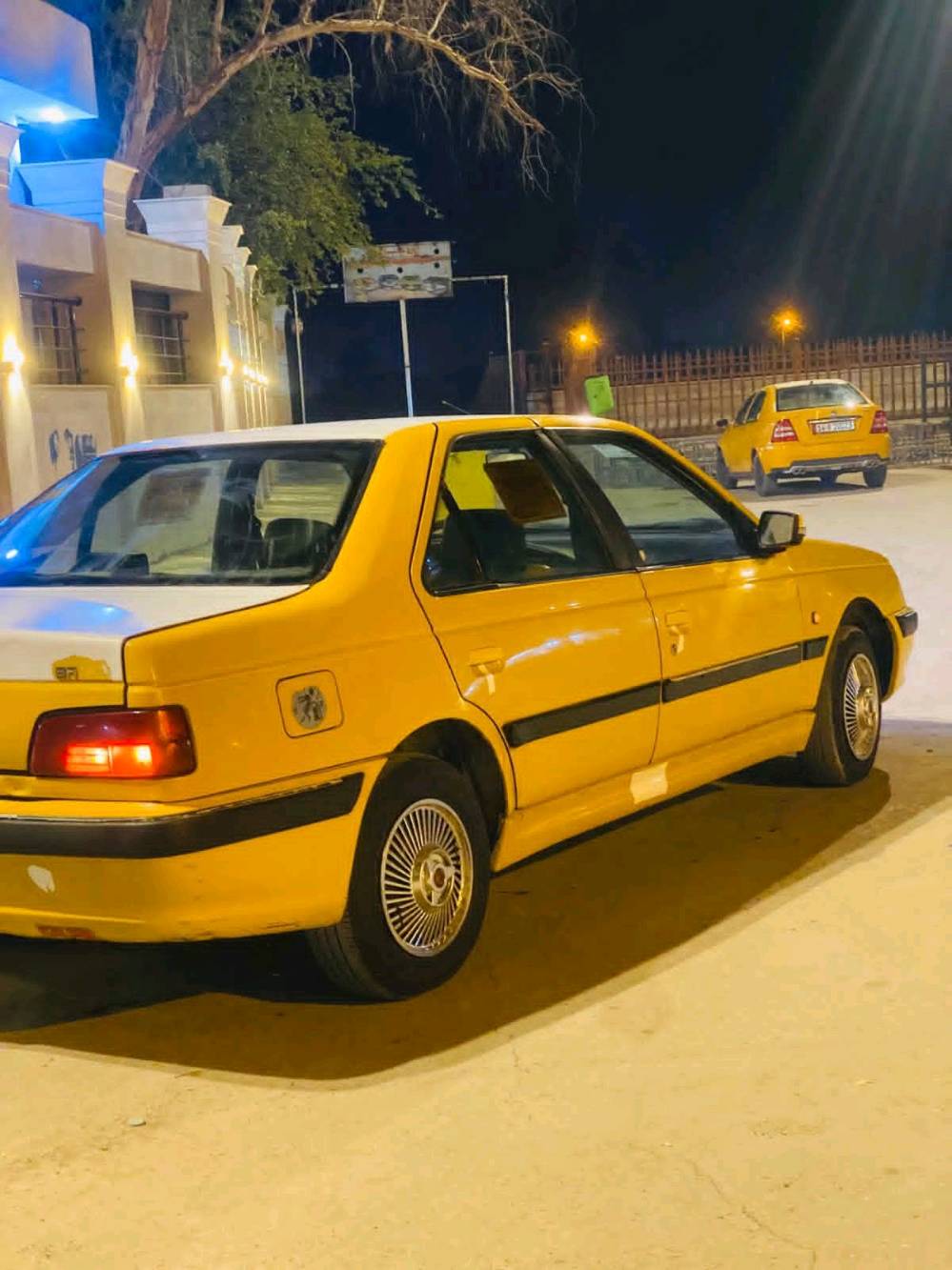 سلام عليكم بيجو بارص موديل 15 مكينه وكير كفاله تخم تاير سنويه مجدده ل28 حداديه كهربائي كلهه شغاله  تبريد ثلج مكفوله من تبديل وصبغ وضربه سياره جهازه خير من الله مكاني بصره ‏قضاء القرنة سعرها 32بيها مجال ‏شراي اتصل*********** 

***********