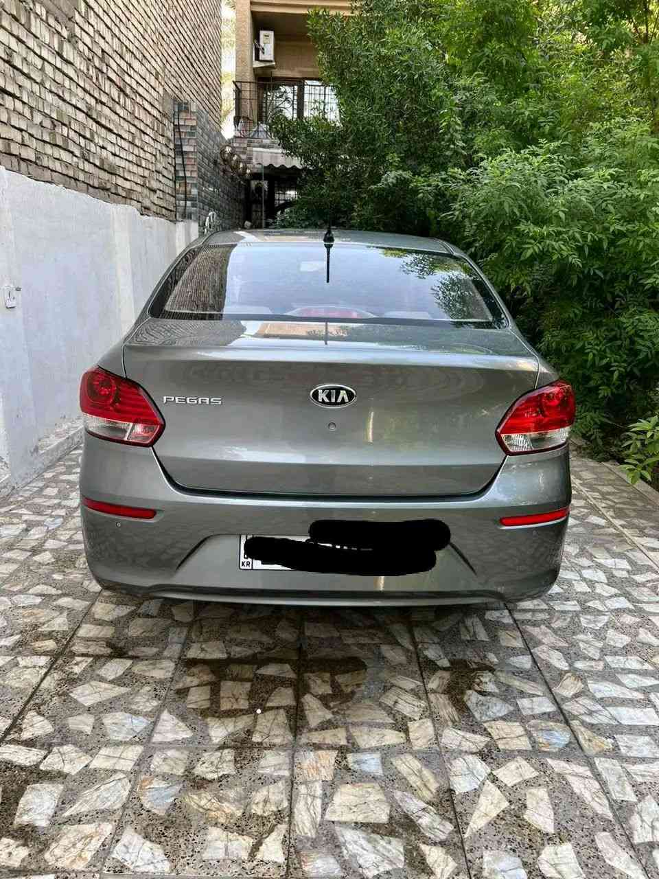 سلام عليكم
مجموعه سيارات كيا بيجاس موديل ٢٣. و٢٥
خليجي  أرقام اربيل ترقيم جديد هزه وفحص جديده
لون ابيض فول مواصفات موديل ٢٥ زيرو. ماشيه 1000 
لون فيلي نص فول موديل ٢٣   ماشيه١٣
اتصال ***********او ***********
مكاني بغداد السيديه
