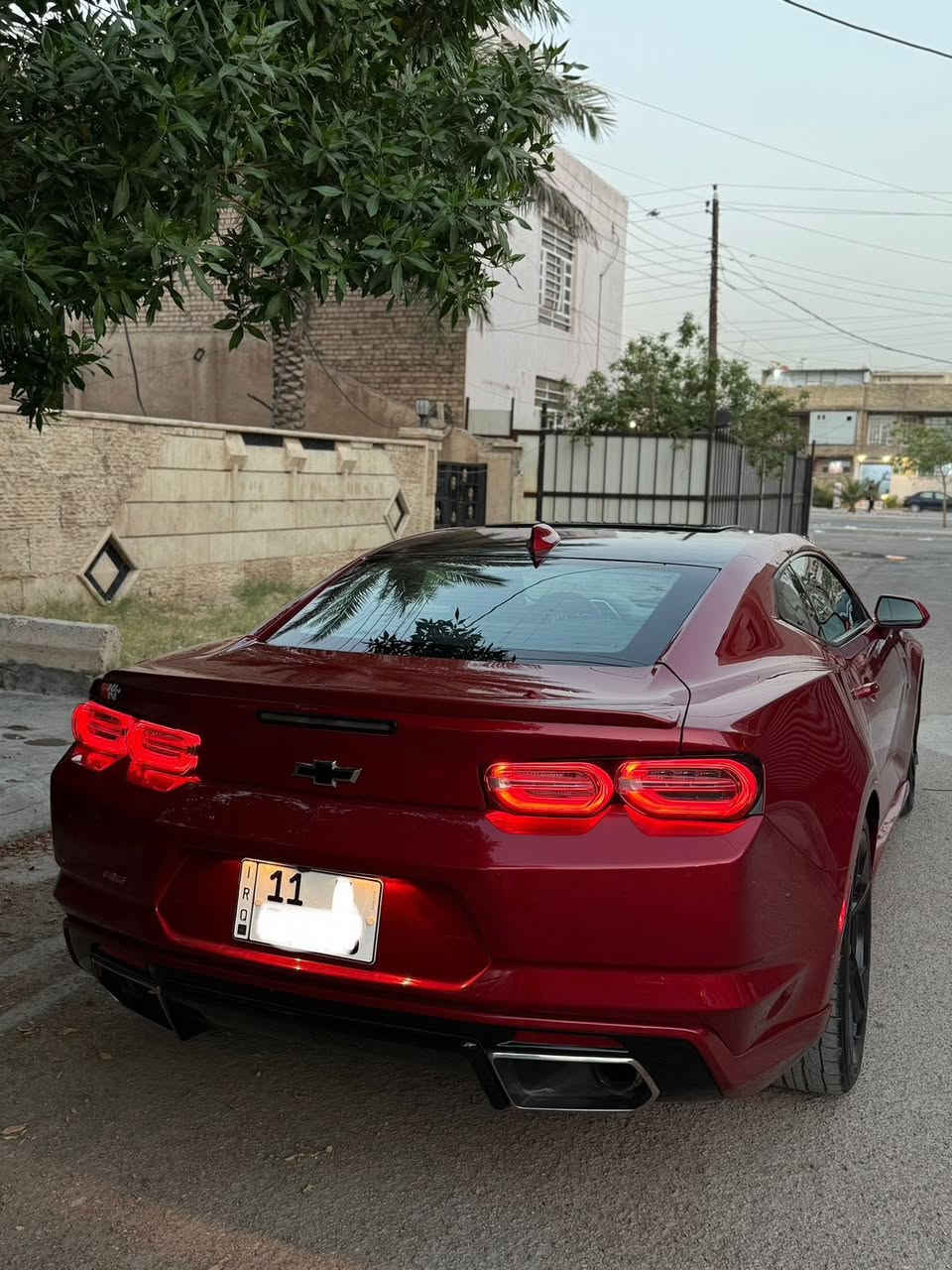 كمارو ٢٠١٩ محرك V6 كير اوتماتيك تبرونك
ماشية 28 الف ميل تعمل بنضام الاقتصادي v4 بالسرعات الطبيعية بالسبورت V6 
لون ماروني بلاك ادشن 
عليها تزويد جويتر وشوتة kn بلادي
فول ١/١ 
بصمة تشغيل عن بعد
فتحة سقف ، ستيرن رياضي حرف D 
شفتات بالستيرن مع تحكم كامل 
اوضاع قيادة متعددة
كراسي ٢ كهرباء تدفئة وتبريد بالكراسي
لد امامي وبلوجكتر لد خلفي 
شاشة جبيرة هاند بريك بصمة
كامرة خلفية دوارة 
ويل كب بلادي اسود 
جديدة جدا وبالحقيقة احلى من الصور
صور الحادث وسونار موجود بيها
بنيد وجاملغ مبدلات بلادي ومصبوغات فقط
رقم بغداد الجديد سنوية وهزة جديدة ب اسمنا السيارة
***********
