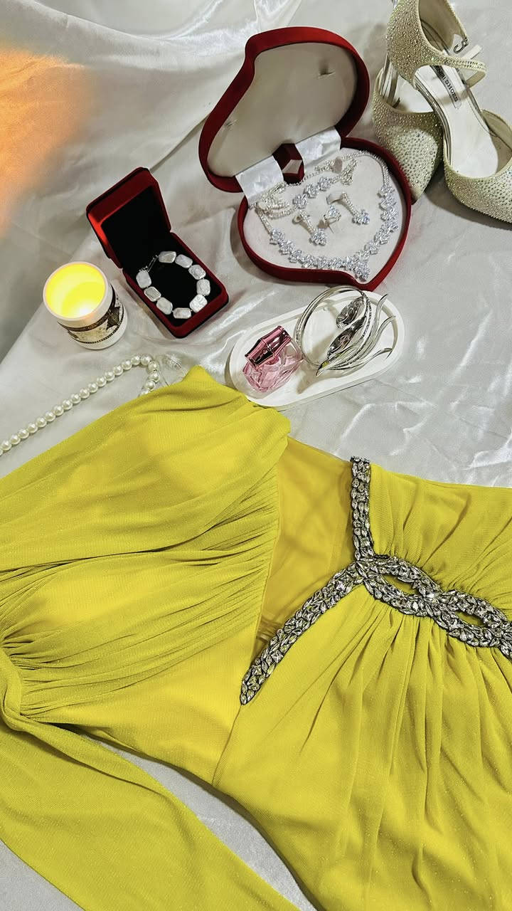 فساتين للبيع الأصفر قياس ٣٨ والوردي قياس يلبس من ٤٠ إلى ٤٤ وبيه برنسيسة


**إذا كنت صاحب هذا الإعلان وتريد حذفه لأي سبب، رجاءا أرسل رسالة إلى الدعم الفني**