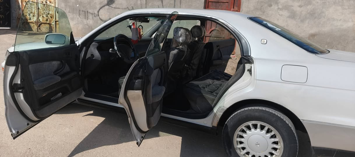 السلام عليكم سياره بطه لون لؤلؤي مديل 93 السعر 65 و بيها مجال التفاصيل ع الرقم ***********
