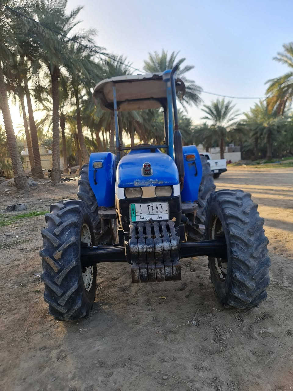 السلام عليكم للبيع نيوهولند موديل 2010رقم بابل 
محرك كير اكسن كلها كفاله 
تشغيل سلف مكانها بابل الحمزه الغربي***********
السعر ١٦ او نص مليون
