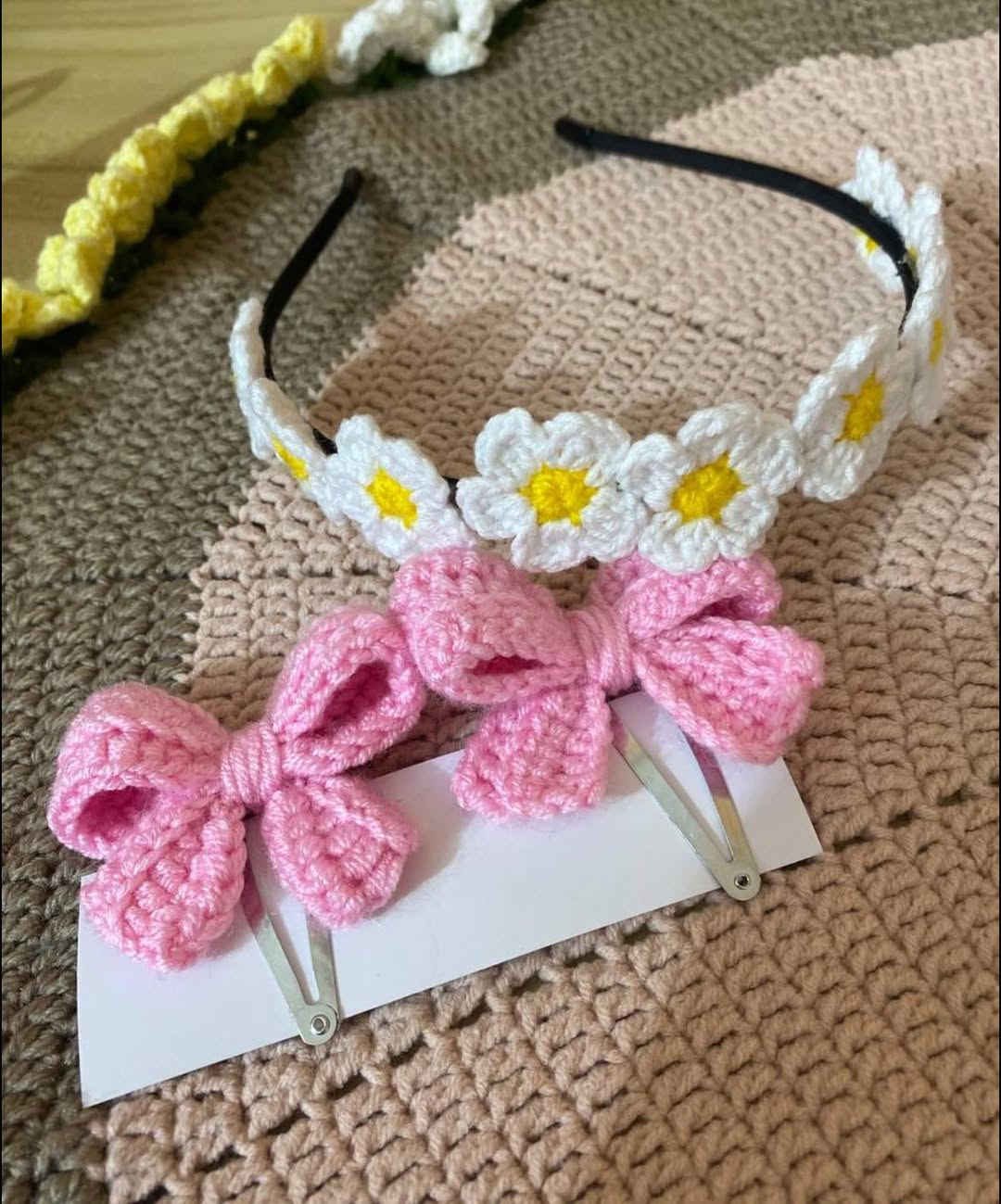 مجموعة اطواق بأشكال مختلفة 
شغلي حسب الطلب ❤️✨
#كروشية #كروشيهcrochet


**إذا كنت صاحب هذا الإعلان وتريد حذفه لأي سبب، رجاءا أرسل رسالة إلى الدعم الفني**