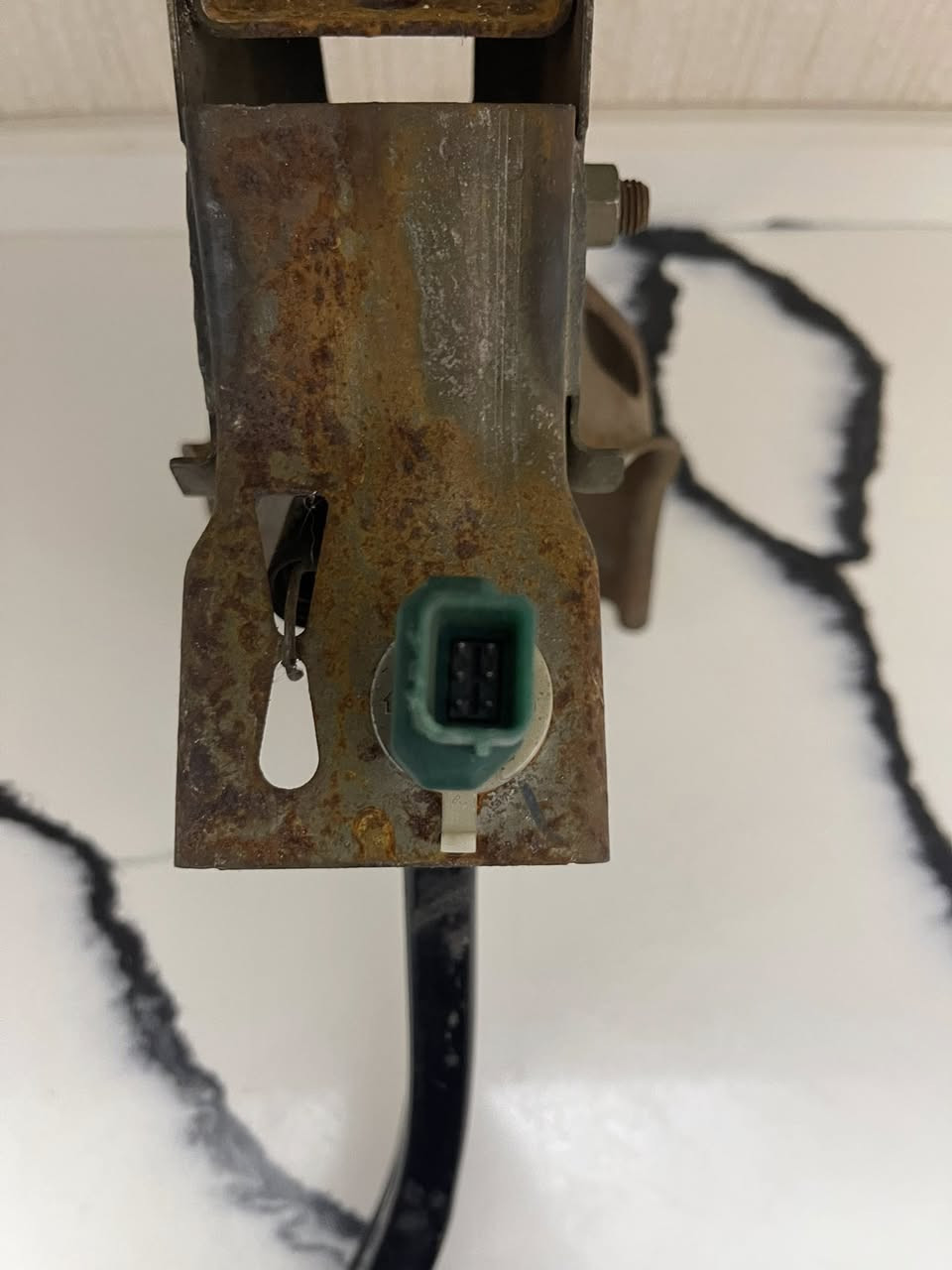 سلام عليكم شباب عندي دواسات بريك و بانزين مال كياK5 موديل 2024الرقم لاستفسار***********/او خاص
