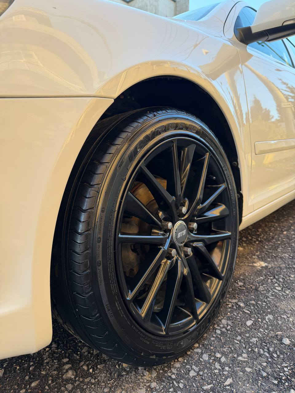 بۆ گۆڕینەوە بە شتێک بە دڵم بێت ویل عادی بێت یاخود ویل کەپ فەرق ناکات ویلەکان خۆم لەناو پاکەتا دەرم کردووە لۆک لۆکە تایەکانیش %90 تازەن و نەخشێکی زۆر سپۆرت و جوانی هەیە قیاسی 215/45/R17 لە سلێمانیم


**إذا كنت صاحب هذا الإعلان وتريد حذفه لأي سبب، رجاءا أرسل رسالة إلى الدعم الفني**