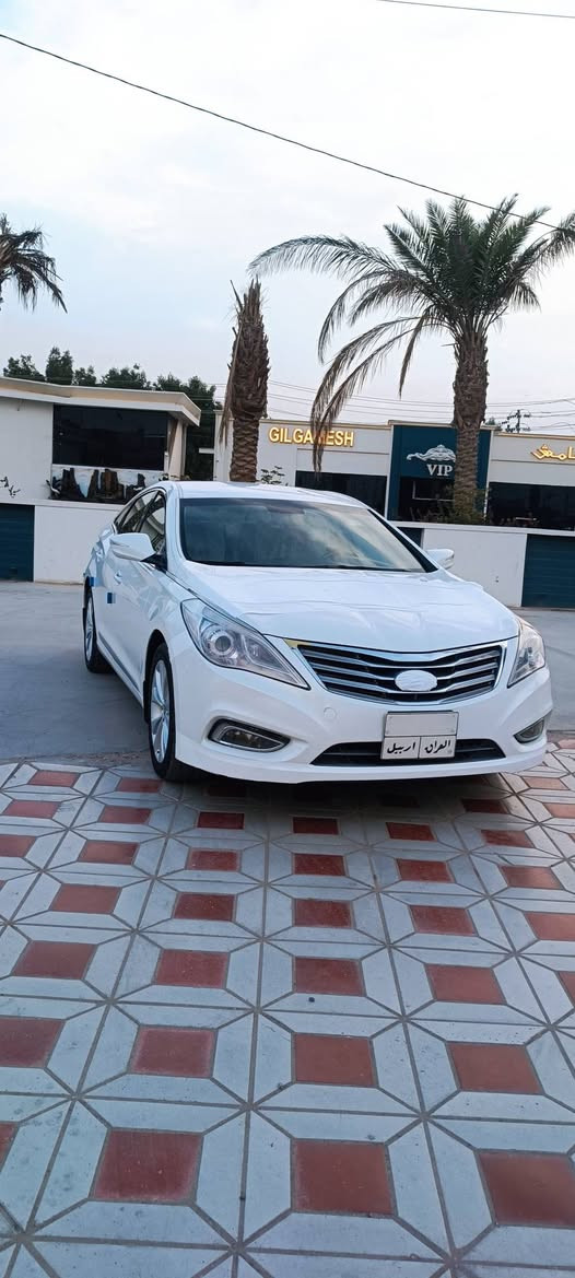 سلام عليكم.    للبيع فقط.      ازيره 2014
نص فول  6سلندر رقم اربيل تحويل وكالة ماكو اي مشكلة كفاله عامه لا فتح لاتبديل لا صبغ  كير مكينه حداديه تبريد كفاله عامه  تحكم ستيرن يده نيكل مري شفط برده خلفيه برده بل باب السياره ماعايزه مال جناي السعر  110  بيها مجال قليل حك الجيه مكان السياره النجف للستفسار   ***********
