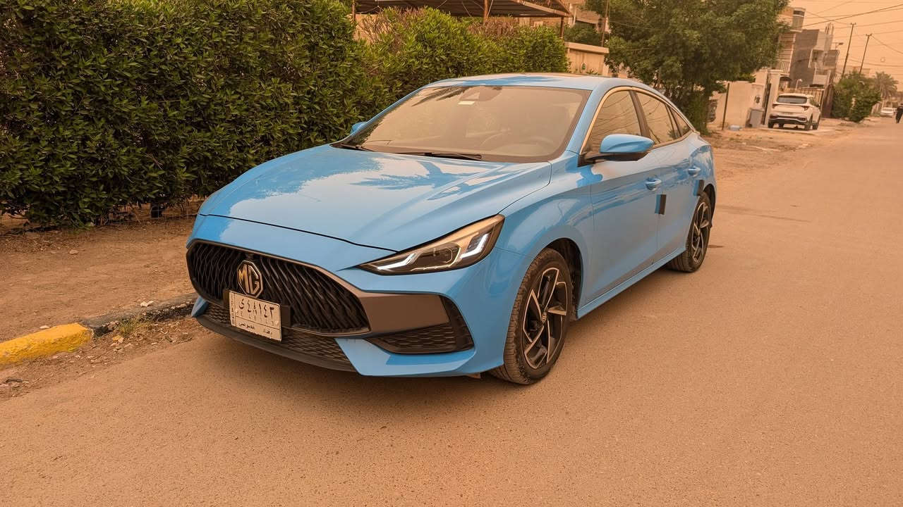 للبيع .. للبيع فقط
MG GT 2023 Luxury أعلى فئة
وكالة العراق رسميًا
1.5 Turbo — 173 حصان
كير أوتوماتيك — دفع أمامي
فتحة سقف، كاميرا 360، جلد، بصمة، كرسي كهربائي، مثبت سرعة، شاشة، عدادات ديجيتال، 6 إيرباغ، Blind Spot، مانع تصادم، تحذير مغادرة المسار.
الممشى: 57 الف كم
الحالة: كلين
اللون: ازرق
السعر: 12.5
الموقع: بغداد

، قوة 173 hp، عزم 275 Nm، خزان 50 لتر، دفع أمامي، وتسارع 0-100 خلال 8 ثواني تقريبًا.

ضمان الصيانة فعال 200 الف او 5 سنوات ايهما اول
تخم تايرات جديد عمر 3 اشهر
تم تبديل دهن الكير ايضا من الوكالة .. و ملتزم بالصيانة بالموعد دائما
موعد الصيانة القادم بعد 8 الف كم

تستخدمها مباشر متحتاج اي صيانة 👍


**إذا كنت صاحب هذا الإعلان وتريد حذفه لأي سبب، رجاءا أرسل رسالة إلى الدعم الفني**