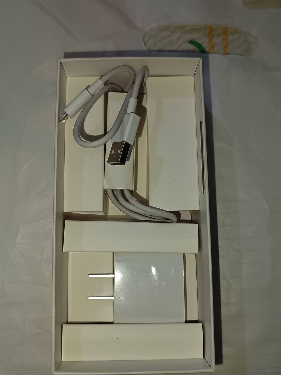 السلام عليكم  للبيع جهاز ريدمي (10A Radmi) اللون الفيروزي
جهاز جديد ما مستخدم
البطارية قوية جداً وتطول هواي
السعر ١١٠
بابل


**إذا كنت صاحب هذا الإعلان وتريد حذفه لأي سبب، رجاءا أرسل رسالة إلى الدعم الفني**