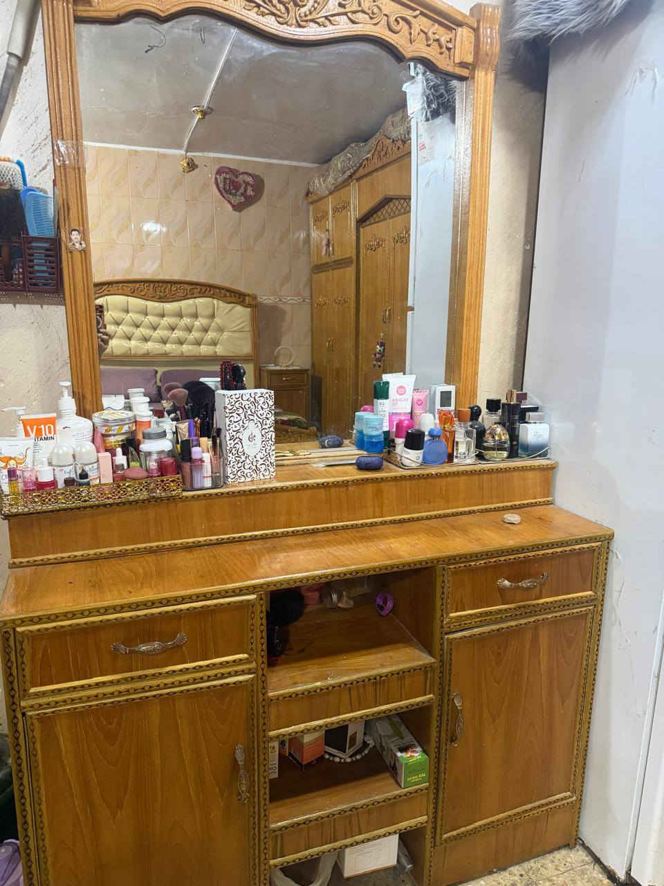 السلام عليكم السعر ٩٥٠ العنوان بغداد جميله الاستفسار ***********
