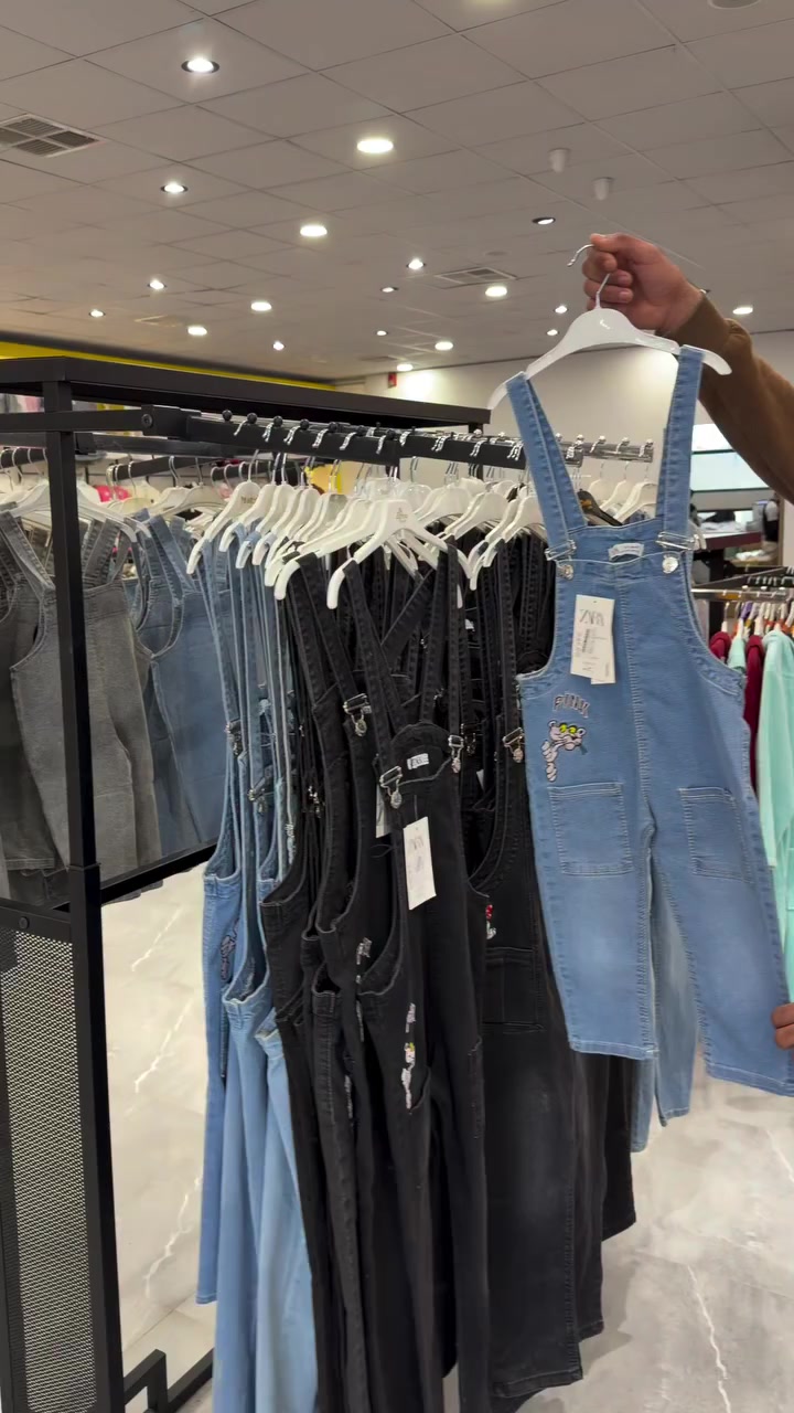 ازياء فاملي وافقو حتا افوزز فدوهه 🌹🌹


**إذا كنت صاحب هذا الإعلان وتريد حذفه لأي سبب، رجاءا أرسل رسالة إلى الدعم الفني**