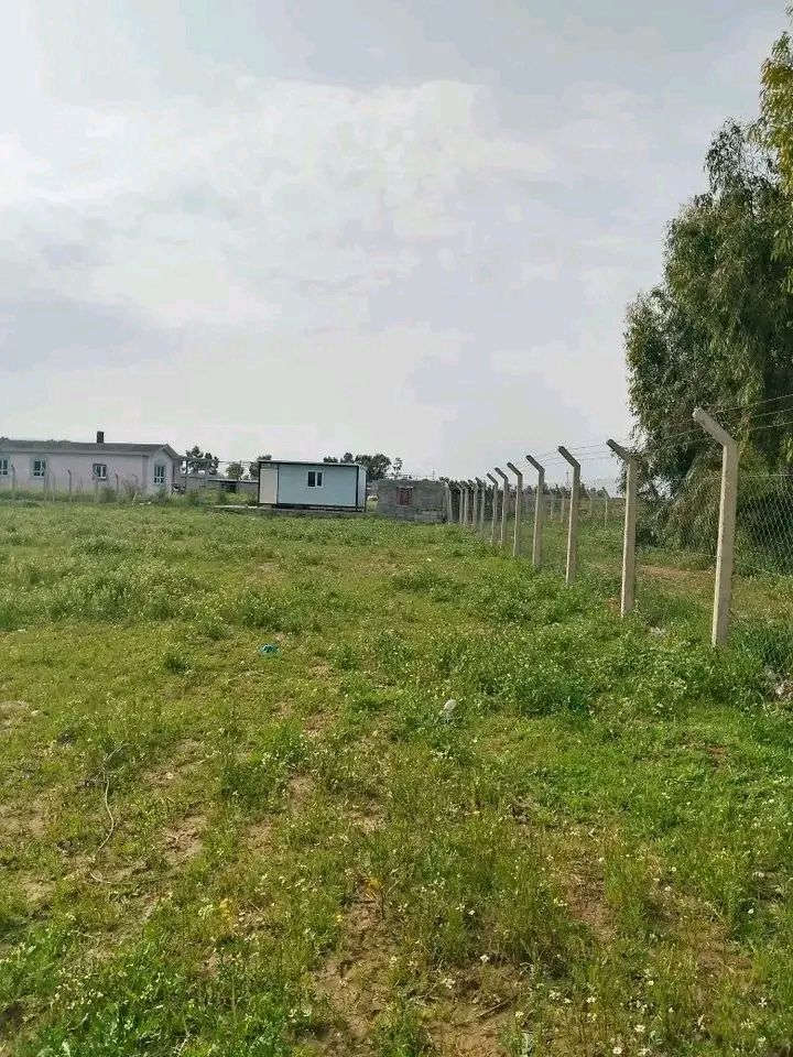قطعه ارض زراعي للبيع مساحه ١ دونم في كركوك ليلان بعد جامع محمدي قريبه من شارع رئيسي بيها ماء وكهرباء وبيها بيت كرفان قطعه مسيجه كامل قريبه من خدمات  سعره ١٨ مليون للمزيد من المعلومات اتصال على رقم مبايل ***********
