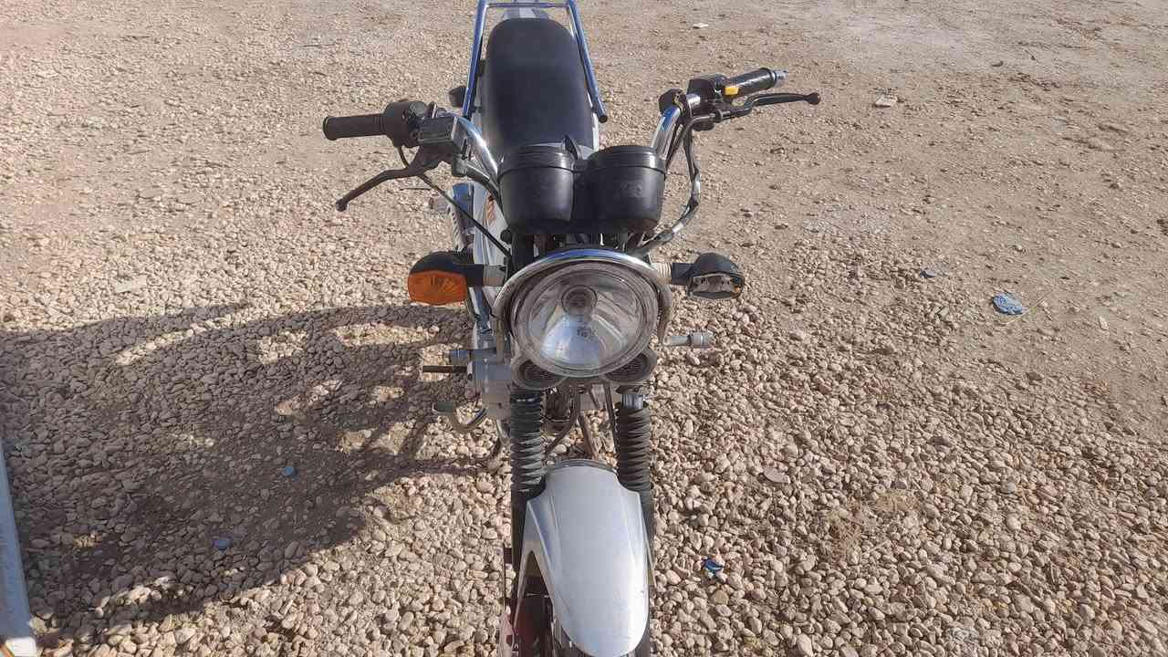 ديوانيه عظم مكفوله موديل ٢١ أوراق اصوليه كهرباءيات كله شغاله تايرات جدد مكينه ما مفتوح عل الشركه السعر ٨٠٠ وبيه مجال قليل العنوان المسيب ابو الجاسم هذا رقمي ***********
