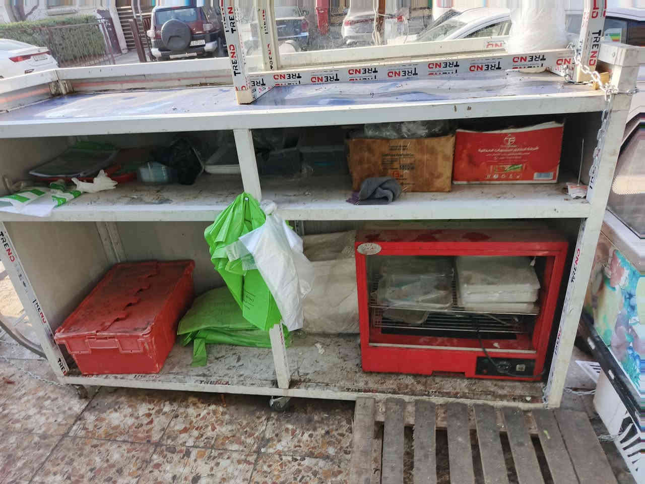 سلام عليكم اغراض مطعم كامله للبيع كلها شغاله ونضيفه عنوان بغداد الشعب
سعرهم ٥ ملايين استفسار***********
