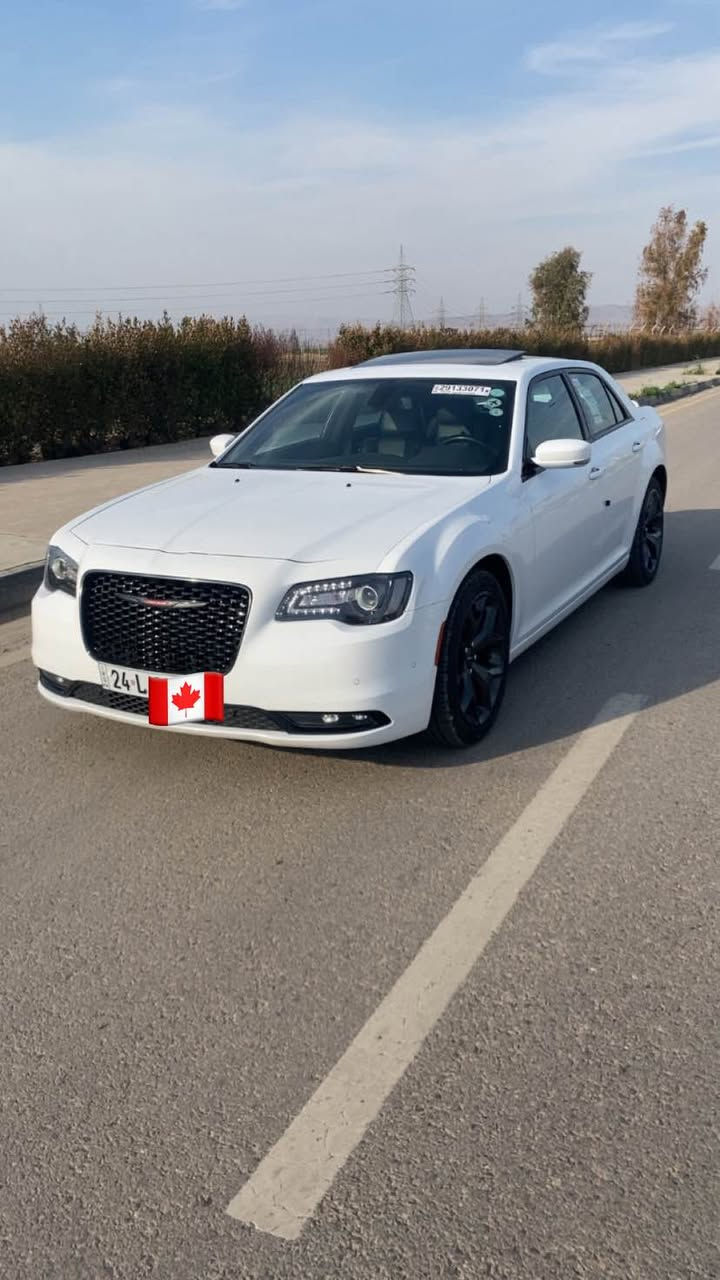 سيارة كلين تايتل شرط الفحص من دعامية لدعامية
ماشية 57 ميل
كشنات جلد 
حساس امامي وخلفي
رادار جانبي
دمام بلصندوق
لايت زينون
وباقي المواصفات معرفة 
واتساب *********** الحمدانية, نينوى
